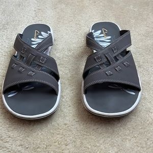 Clarks Cloudsteppers Grey Size 8M Very comfortable and little ware